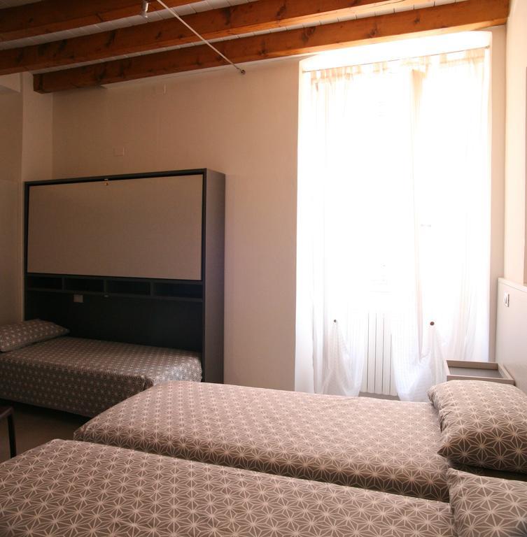Ostello Locanda Degli Acrobati Brescia Bilik gambar
